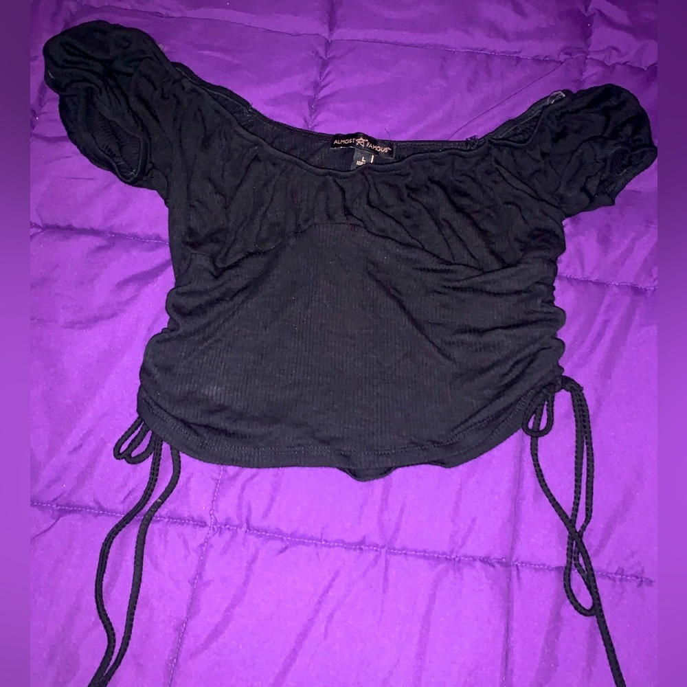 Francesca’s Short Sleeved Shirt Size Large